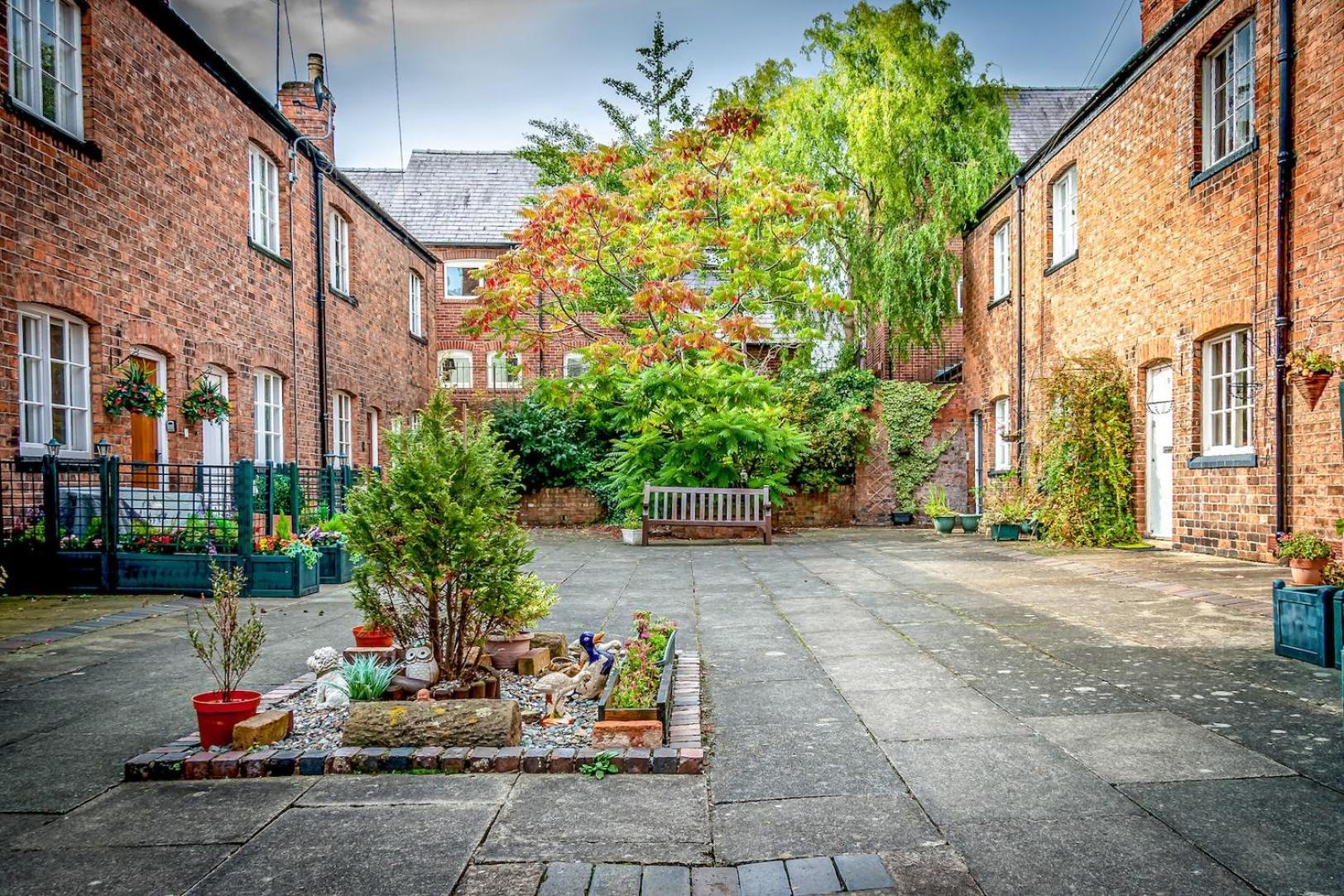 Gamul Place - Quiet City Centre Chester Exterior photo